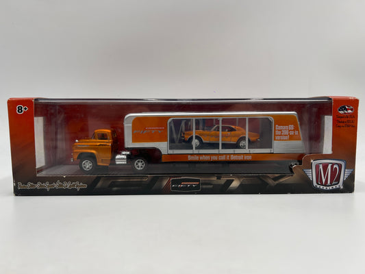 M2 Machines Auto Haulers S26 Walmart Exclusive 1959 Chevrolet Spartan LCF & Camaro SS/RS 396