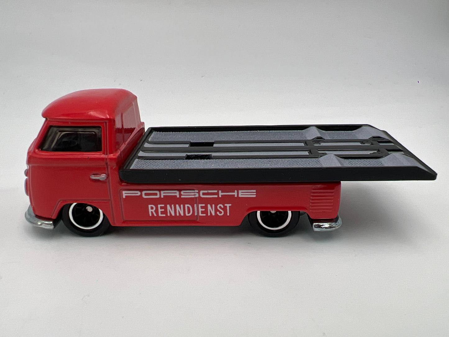 Hot Wheels 1/64 Premium Diorama Set Volkswagen Porsche Transporter T1 Pickup Red Loose