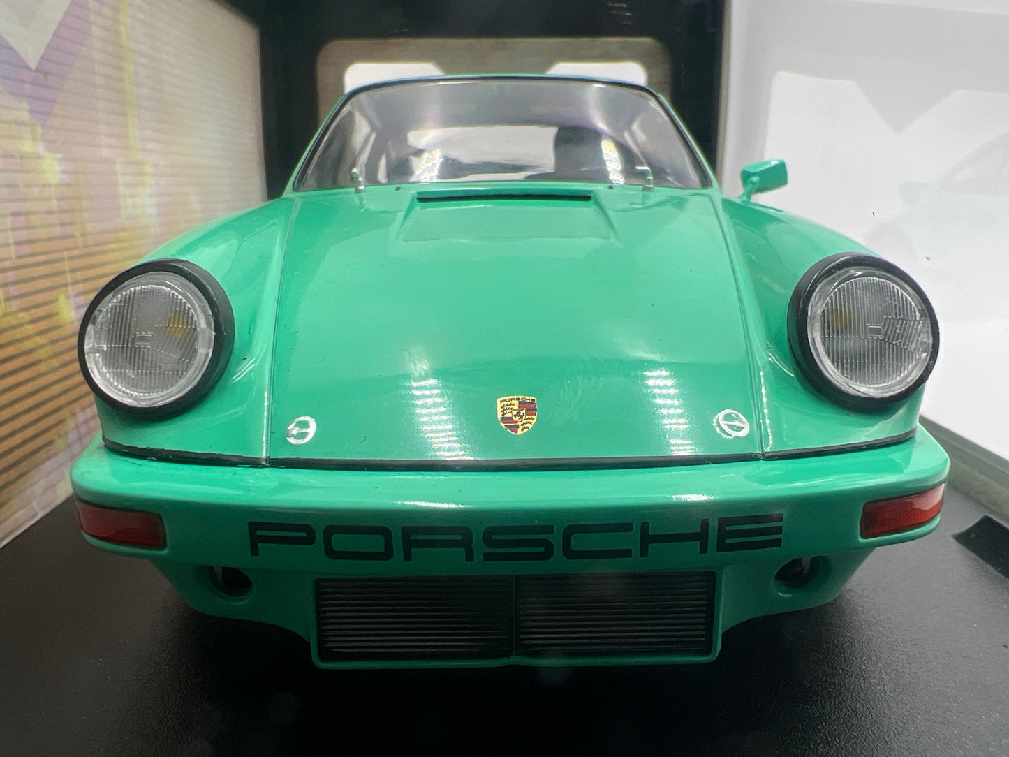 Solido 1:18 Scale Porsche 911 IROC Green