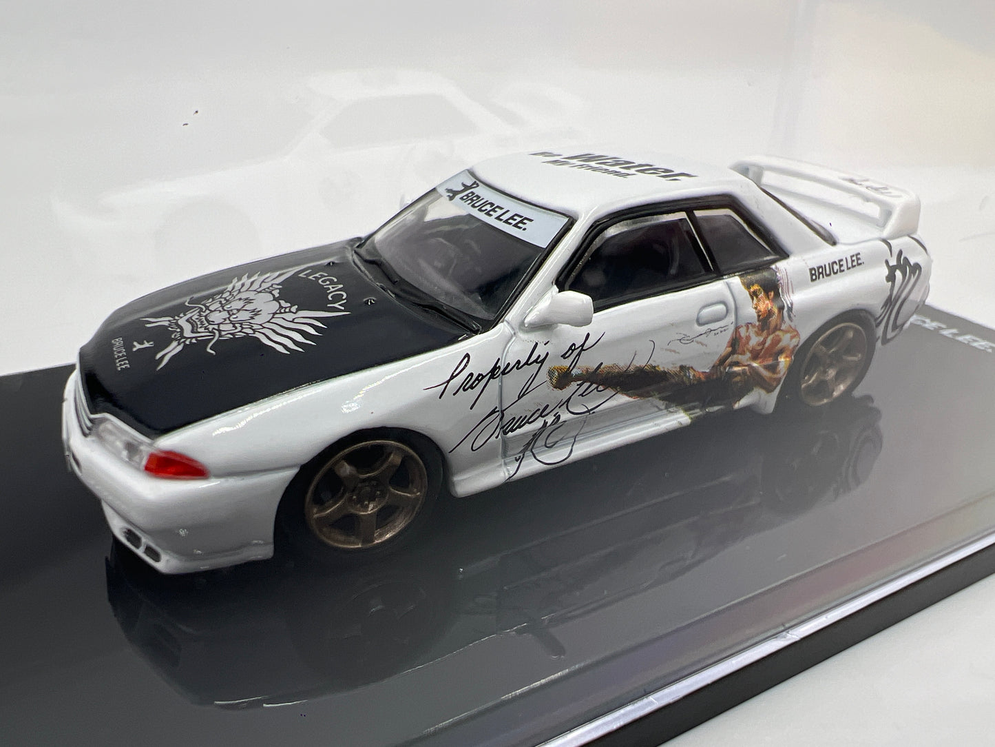 Inno64 1/64 Bruce Lee 50 Years Legacy Set Of 4 Nissan Skyline R31/R32/R33/R34