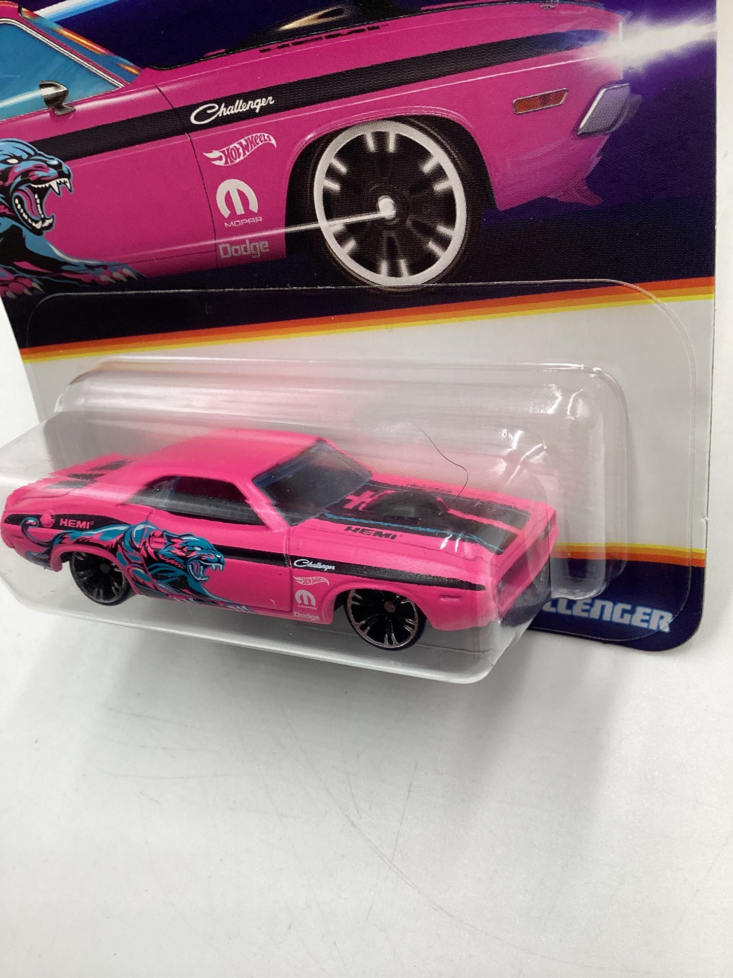 2025 Hot Wheels Neon Speeders #7 70 Dodge Hemi Challenger Pink