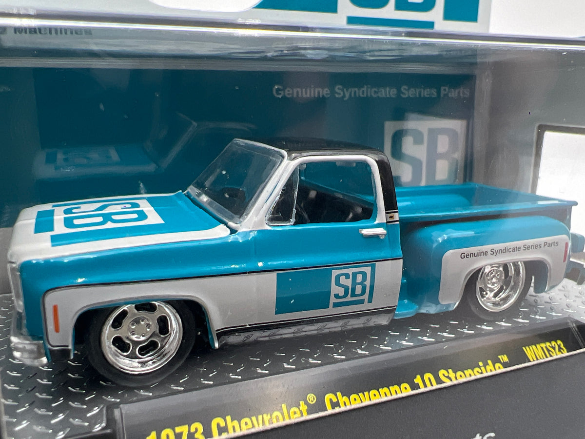 M2 Machines WMTS23 Squarebody Syndicate 1973 Chevrolet Cheyenne 10 Stepside Light Blue