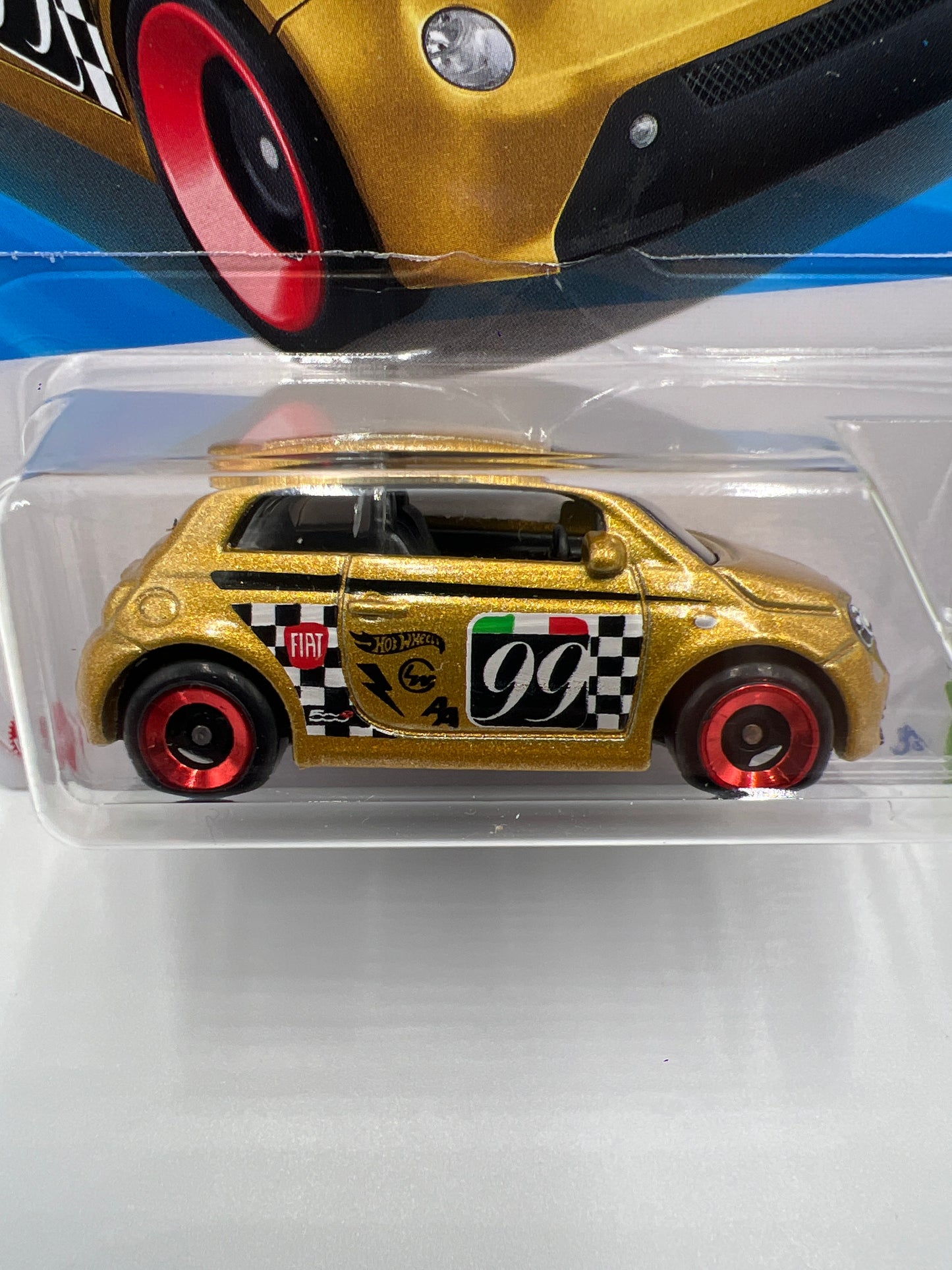 2025 Hot Wheels C Case #33 Fiat 500e Gold 63D