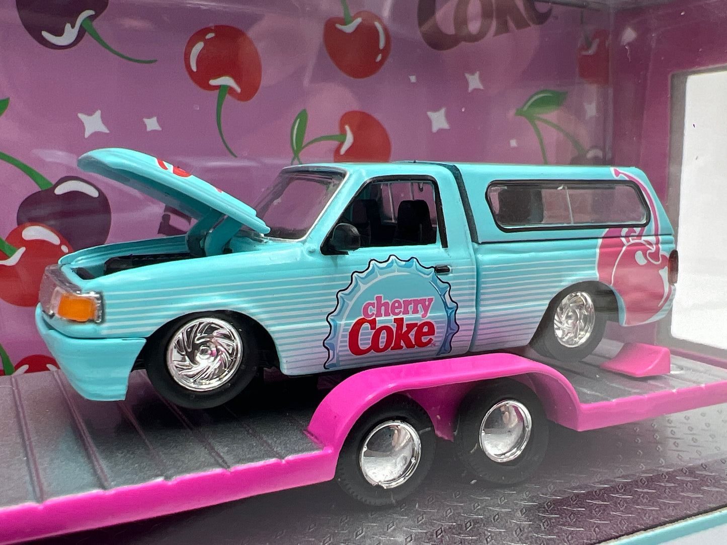 M2 Machines Haulers S03 Cherry Coke 1976 Ford Bronco & 1995 Ford Ranger XLT