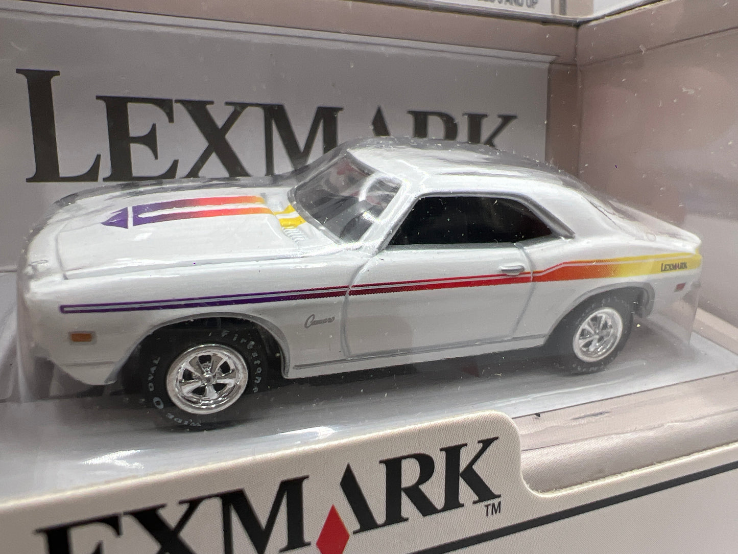 Johnny Lightning Lexmark 1969 Chevrolet Camaro White