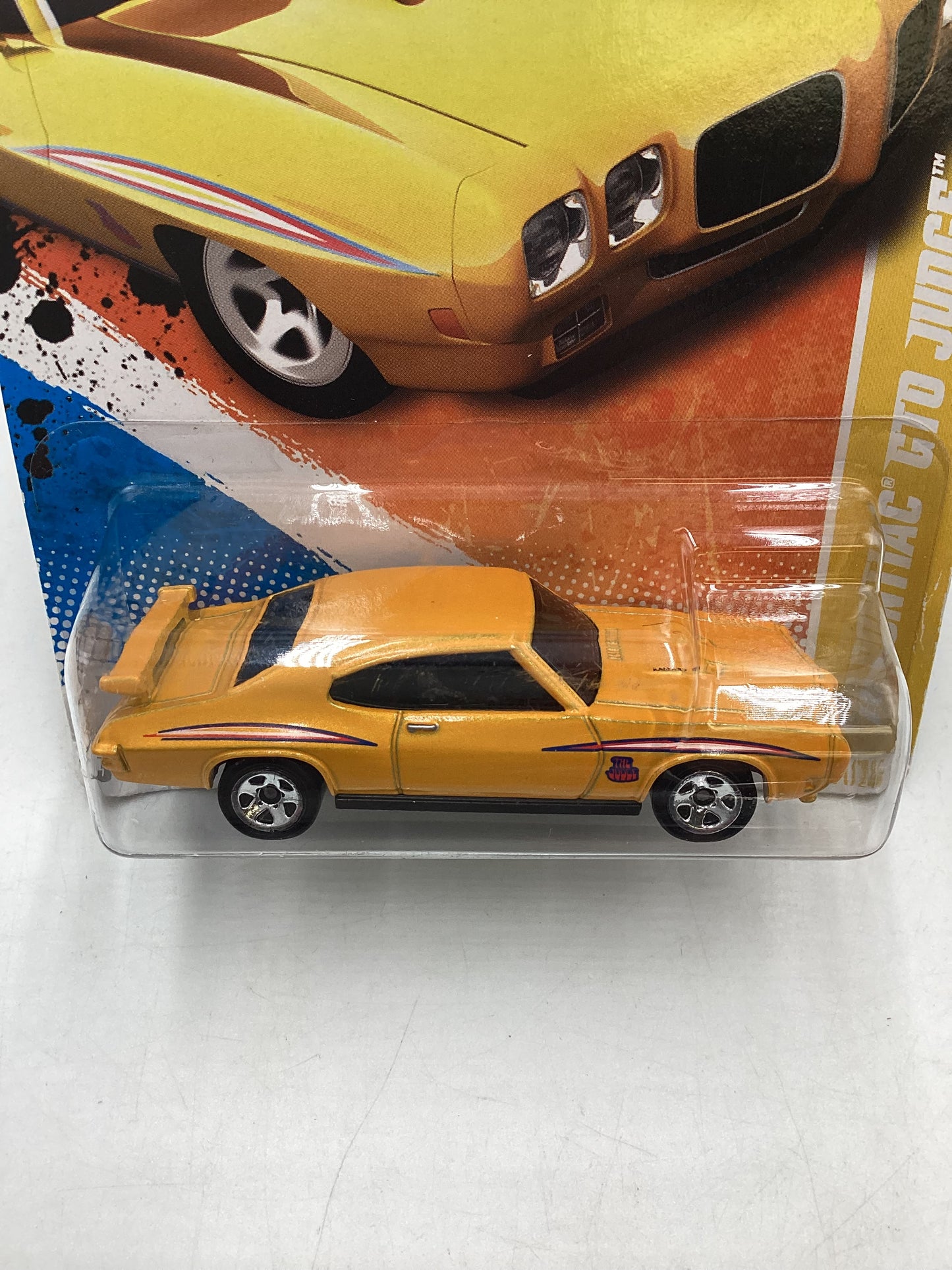 2011 Hot Wheels #11 70 Pontiac GTO Judge Yellow 47G
