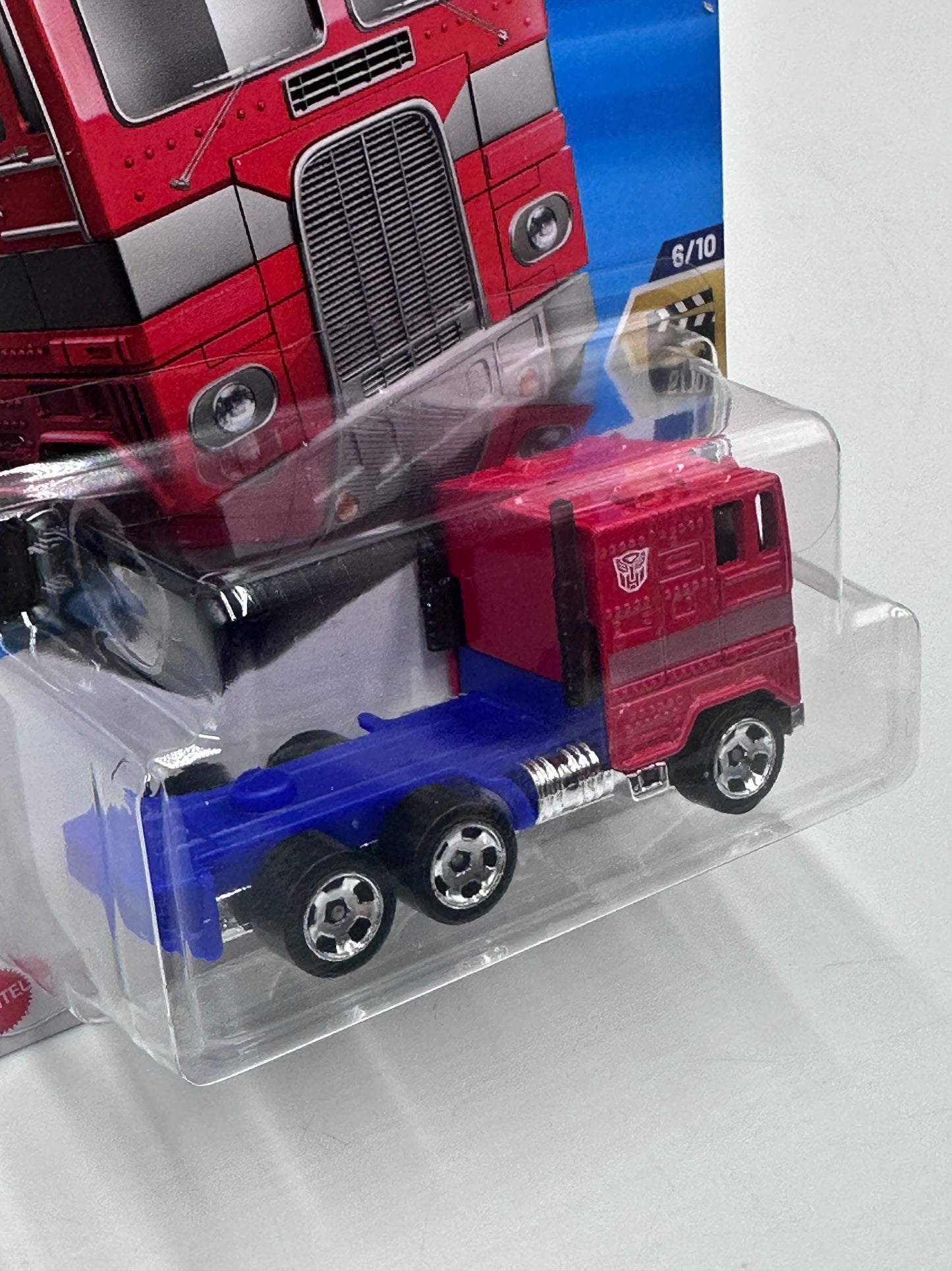 2025 Hot Wheels G Case #104 Optimus Prime 117B