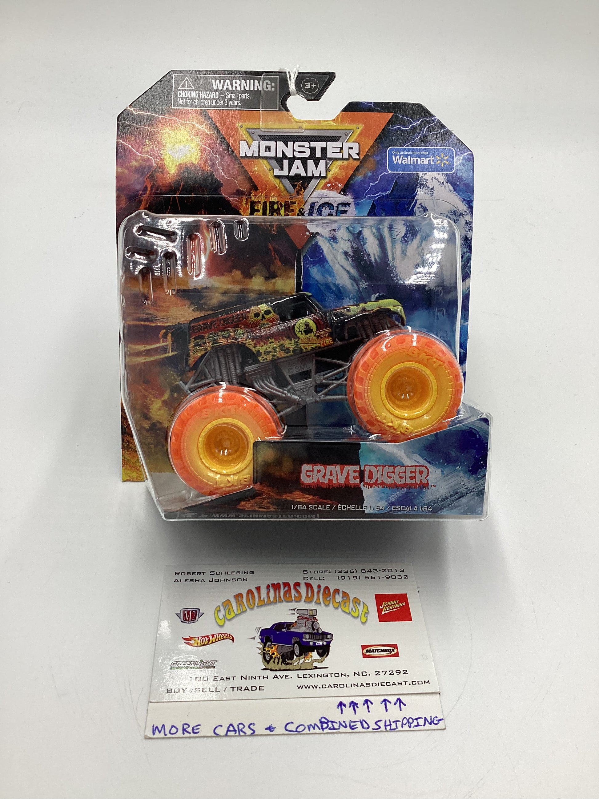 2024 monster jam Fire Ice Grave Digger walmart exclusive 127A