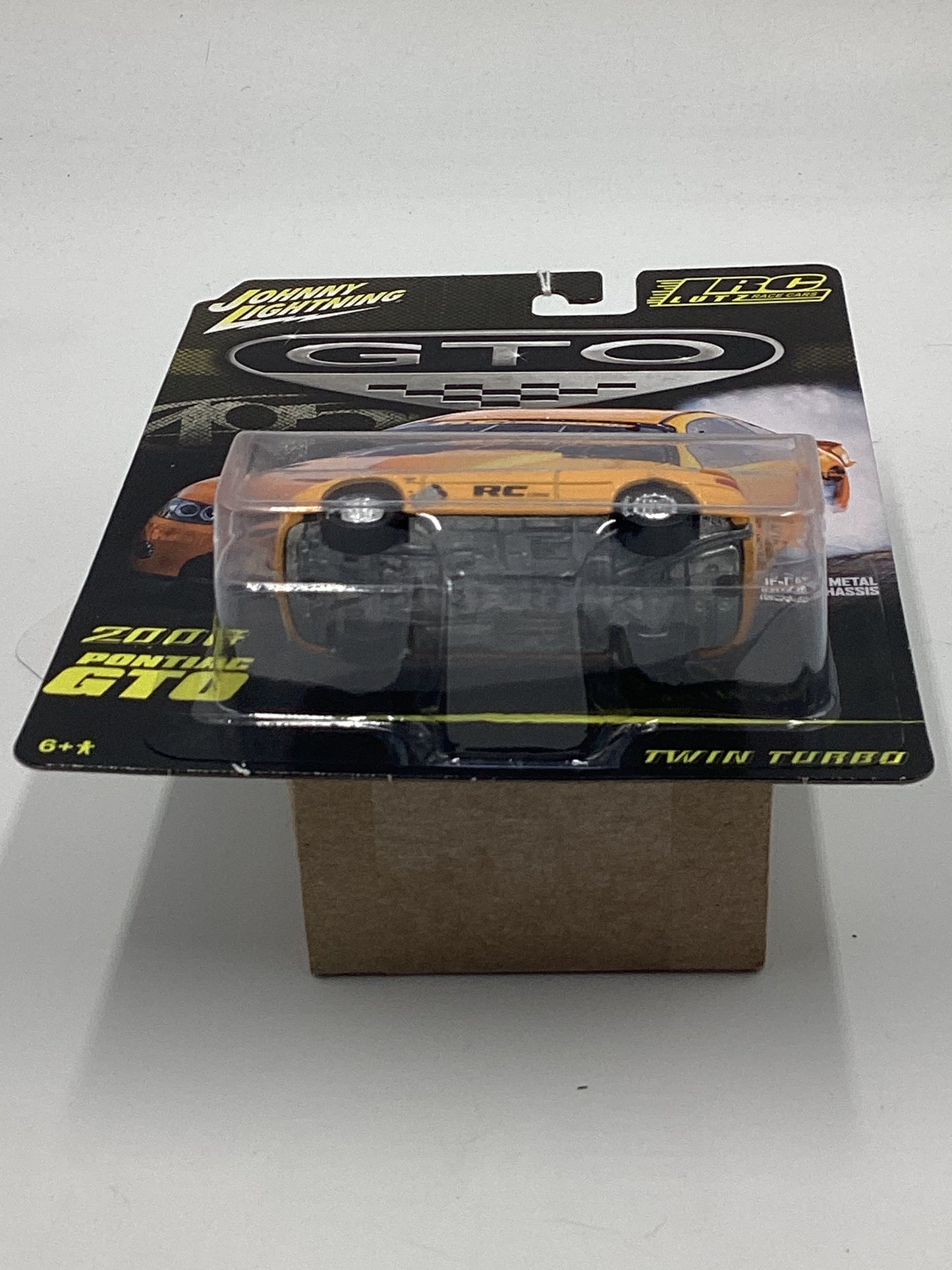 Johnny Lightning LRC Lutz Race 2000 Pontiac GTO Twin Turbo yellow