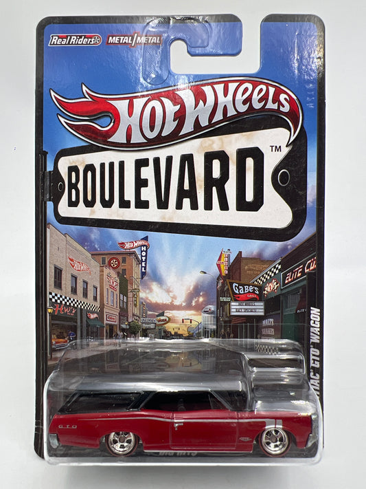 Hot Wheels Premium Boulevard Big Hits Pontiac GTO Wagon Red/Black 243A
