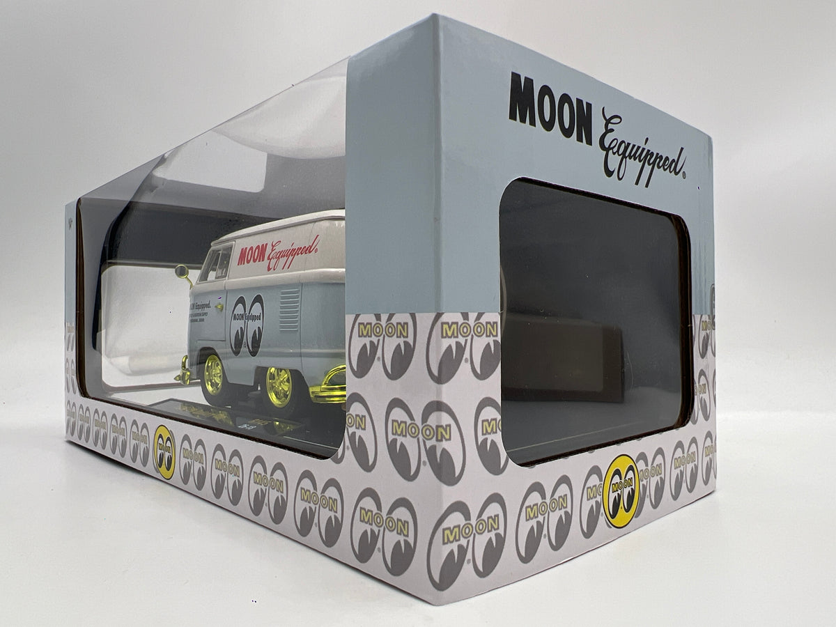 M2 Machines 1/24 Scale R145 CHASE Mooneyes 1960 VW Delivery Van Moon Equipped