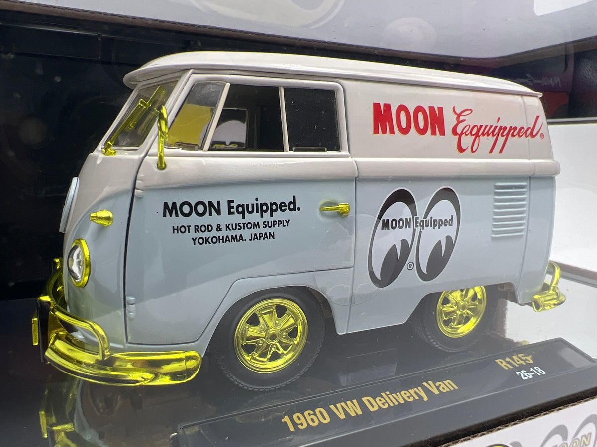 M2 Machines 1/24 Scale R145 CHASE Mooneyes 1960 VW Delivery Van Moon Equipped