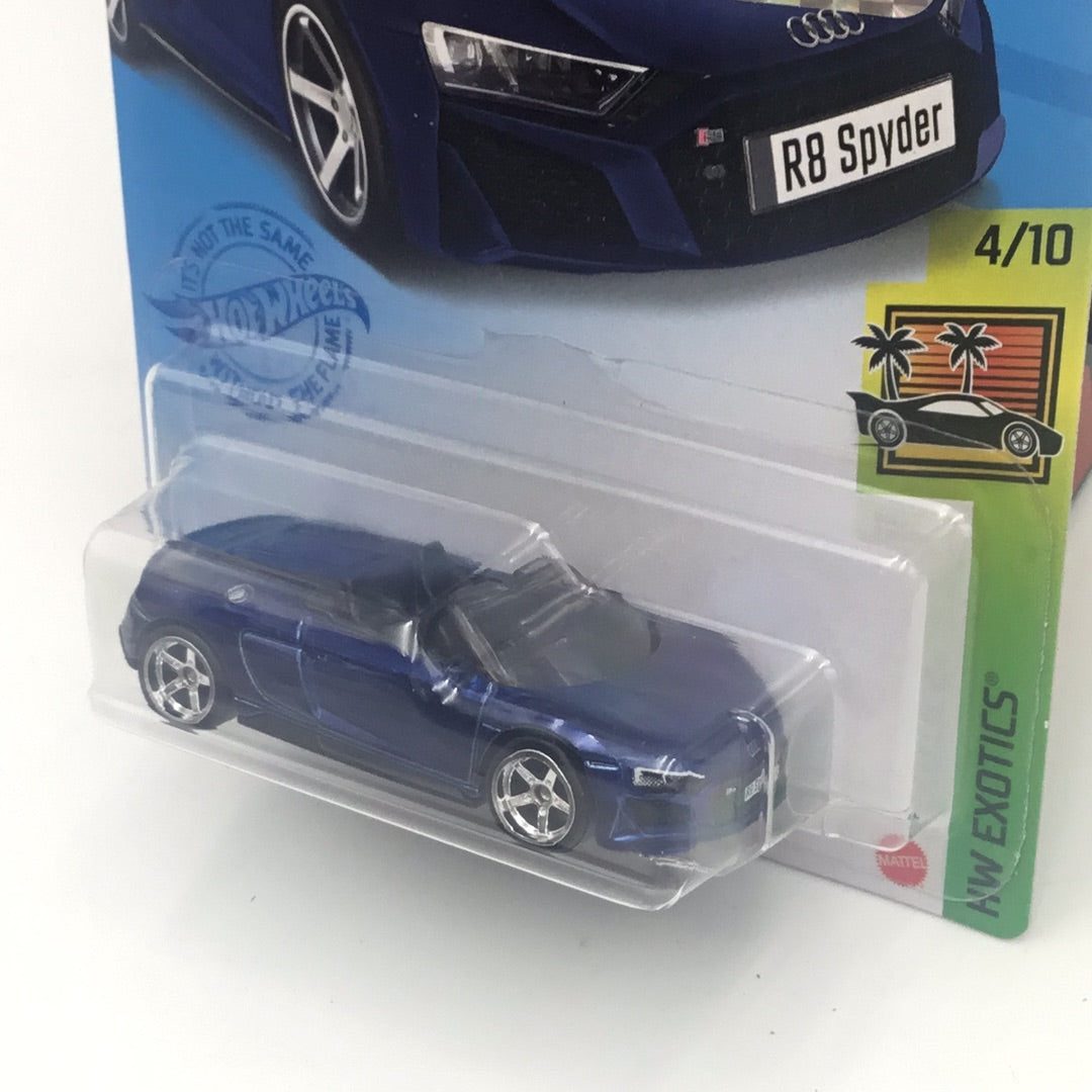 2021 hot wheels super treasure hunt #211 2019 Audi R8 Spyder factory sealed sticker W/Protector