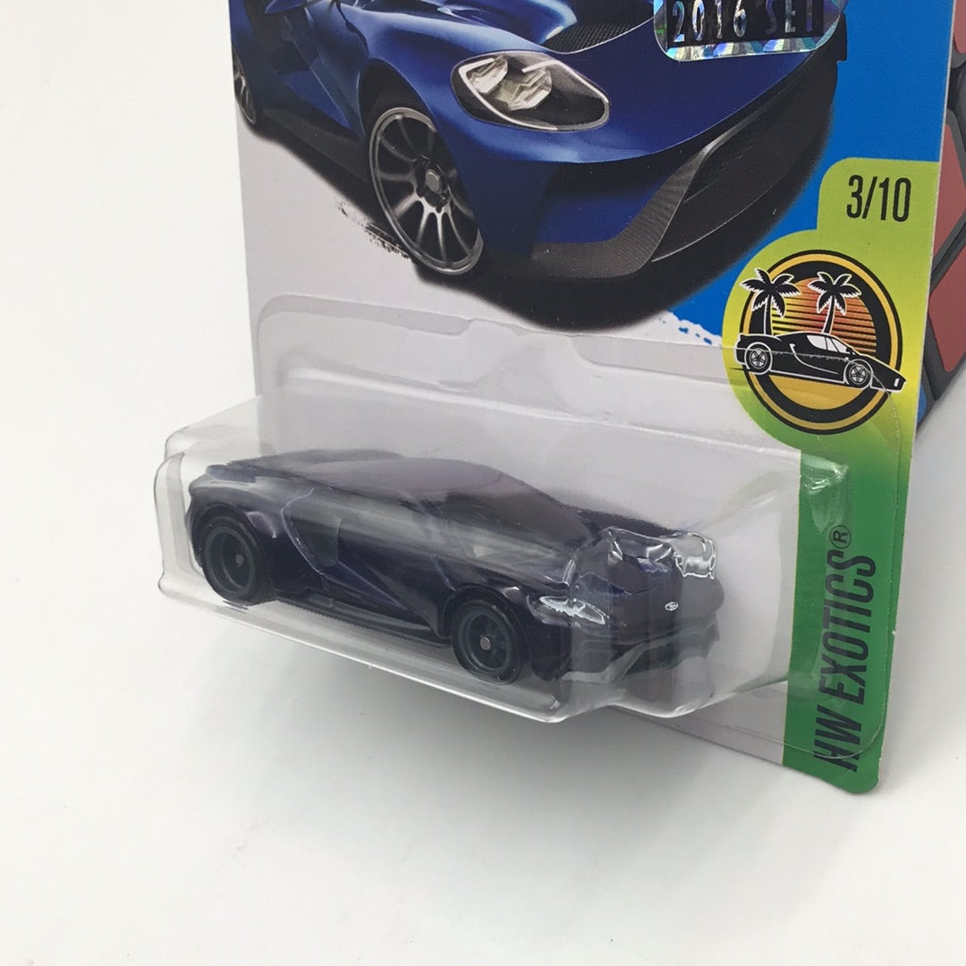 2016 hot wheels super treasure hunt #73 17 Ford GT factory sealed sticker W/Protector