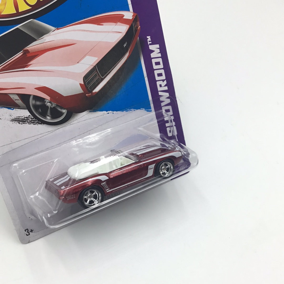 2013 hot wheels super treasure hunt #197 69 Camaro W/Protector