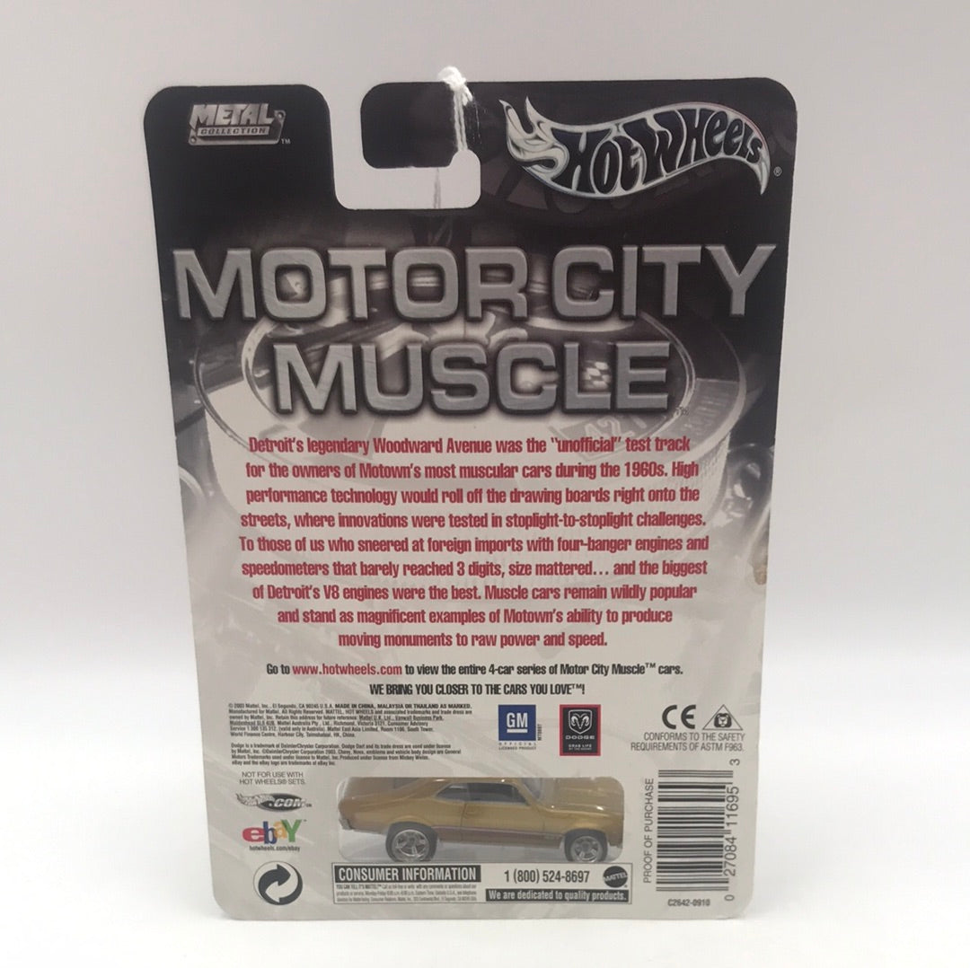 Hot wheels Motor City Muscle 68 Chevy Nova 3/4 real riders