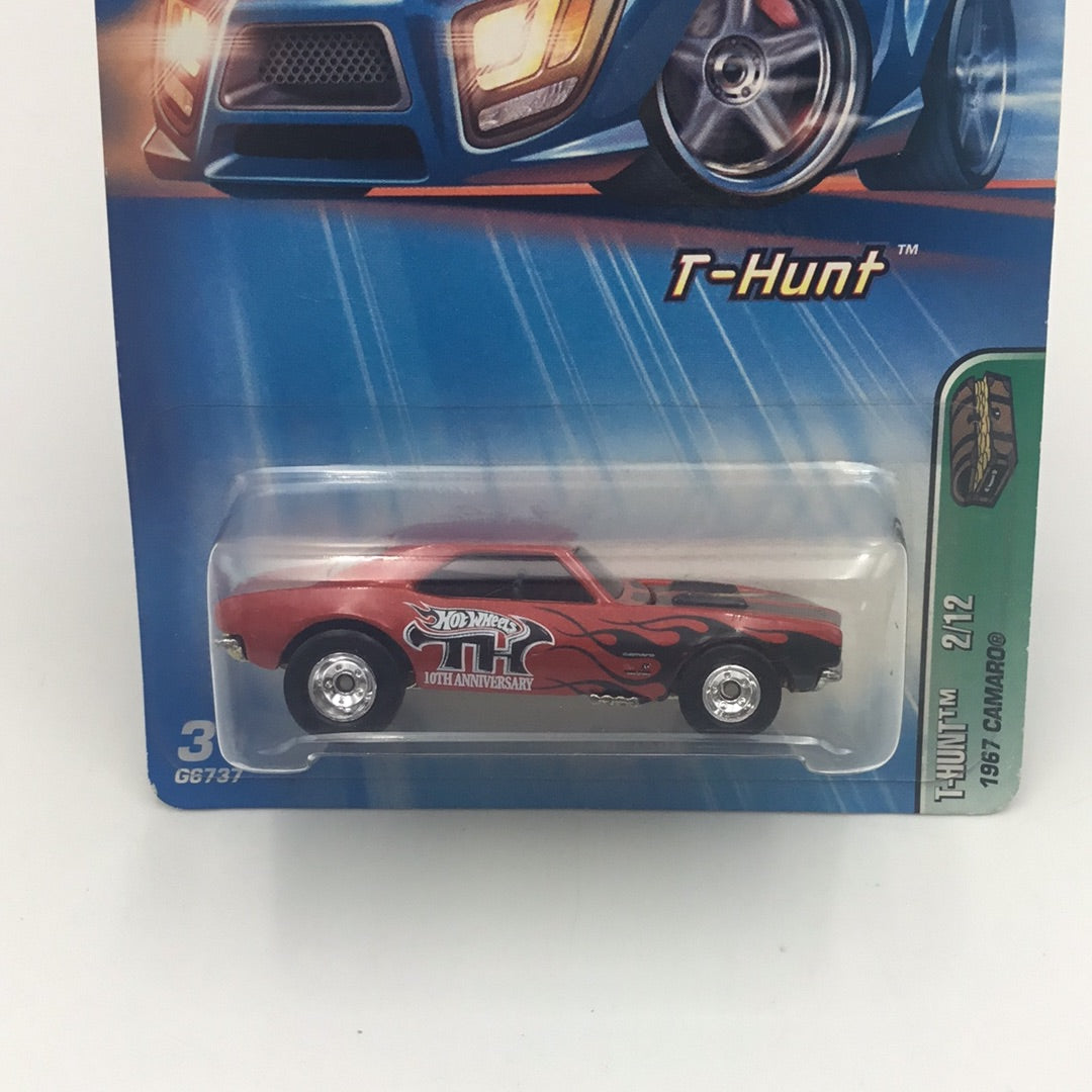 2005 Hot Wheels #122 Treasure Hunt 1967 Camaro real riders W/protector