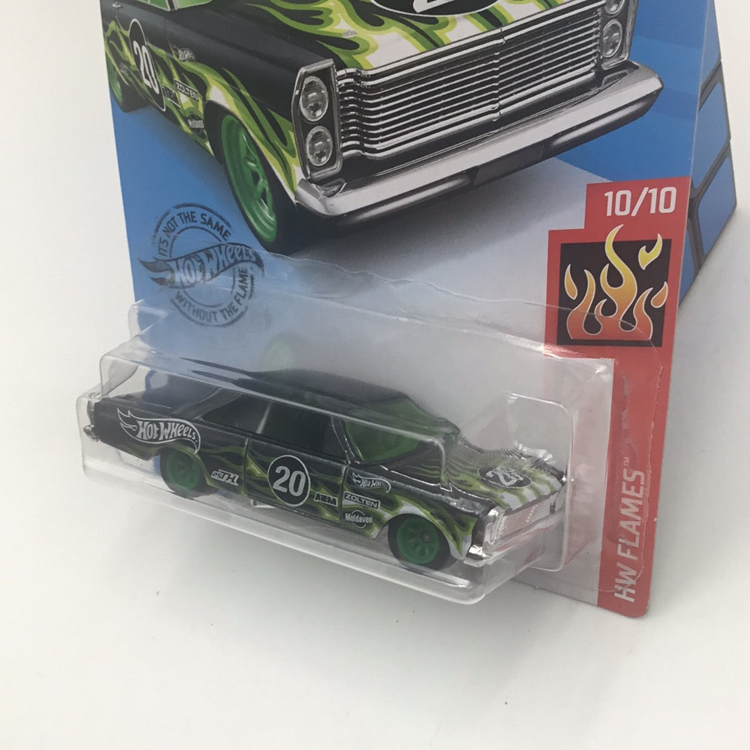 2020 hot wheels super treasure hunt #221 65 Ford Galaxy W/ Protector