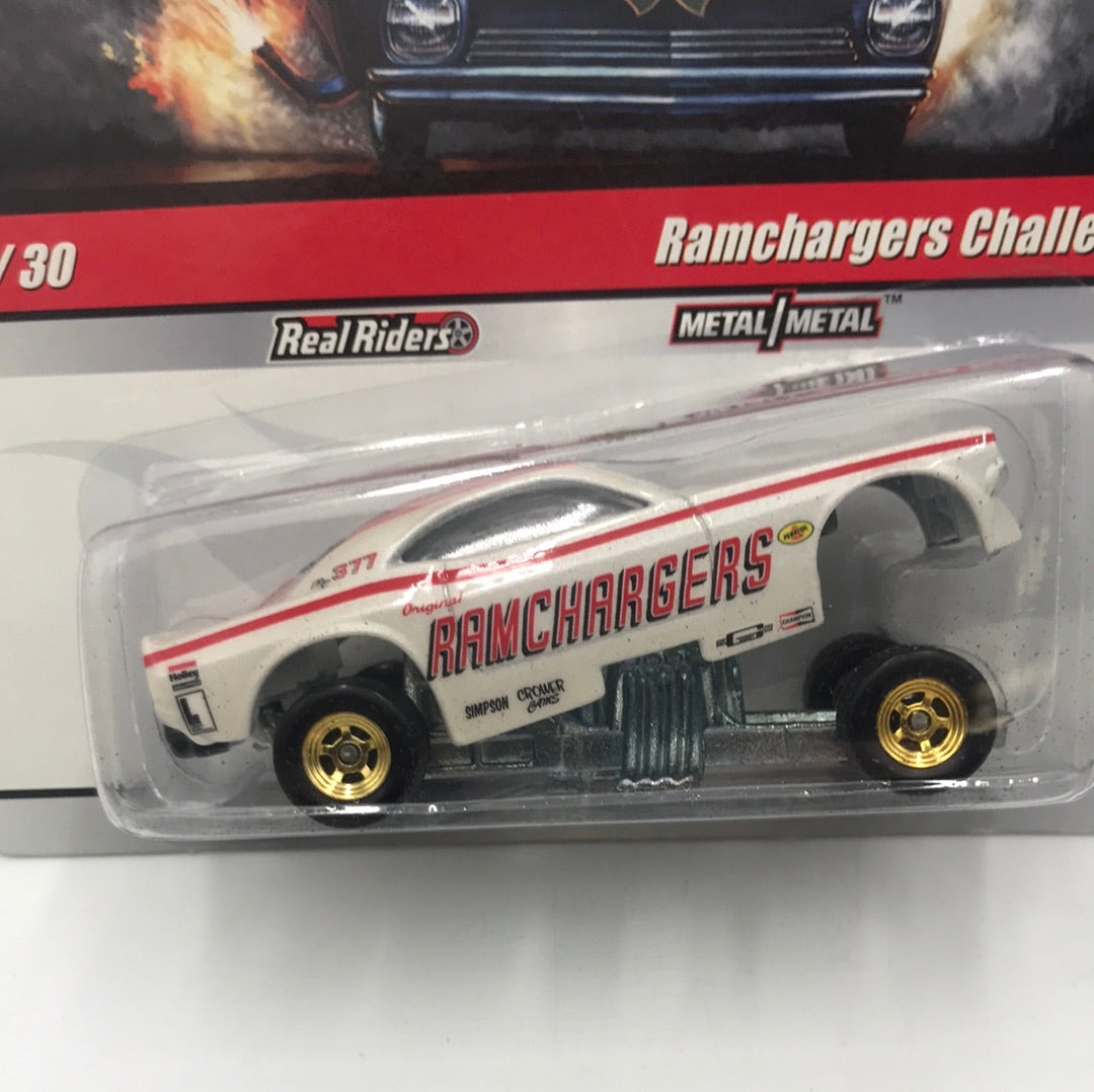Hot wheels drag strip demons 3/30 Ramchargers Challenger real riders htf