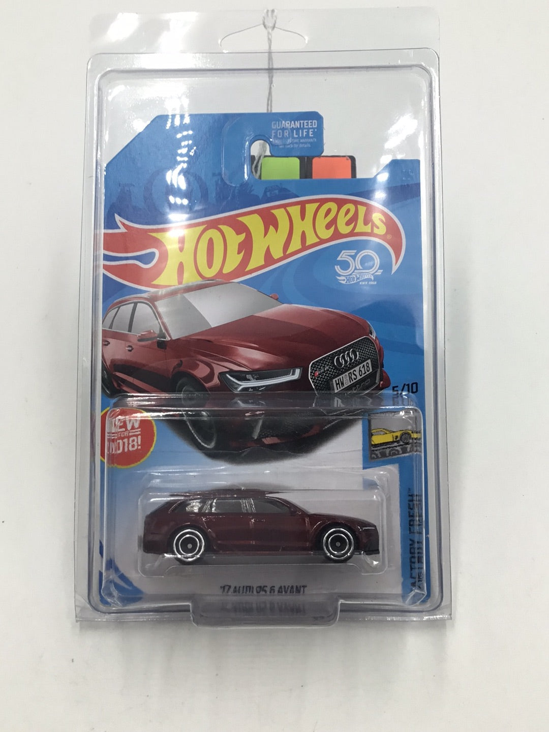 2018 hot wheels super treasure hunt 17 Audi RS 6 Avant W/Protector