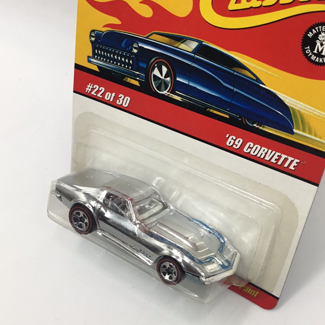 Hot wheels classics series 3 #22 69 Corvette chrome GG4