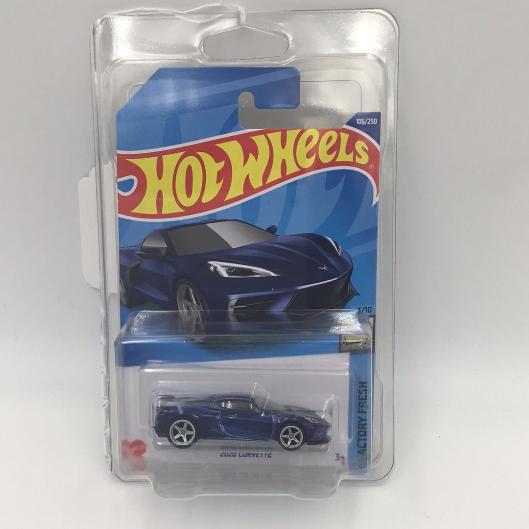 2022  hot wheels super treasure hunt 2020 Corvette W/ Protector