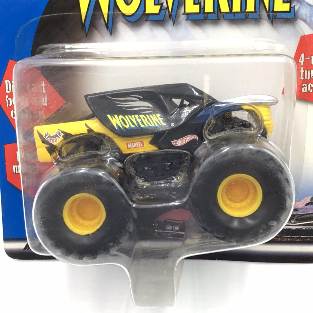 Hot Wheels monster jam  Wolverine yellow