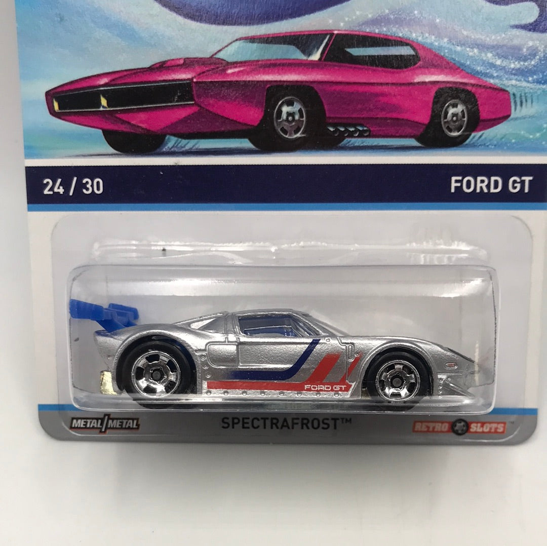 Hot wheels cool classics Ford GT 24/30 metal/metal retro slots pink car on card Z5