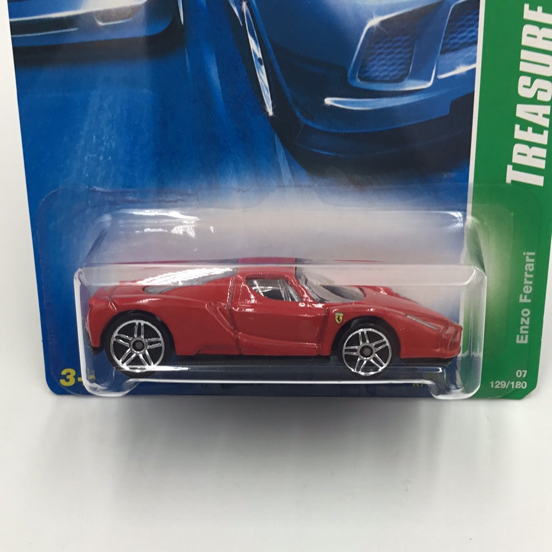 2007 Hot wheels TREASURE HUNT  #129 Enzo Ferrari W/Protector