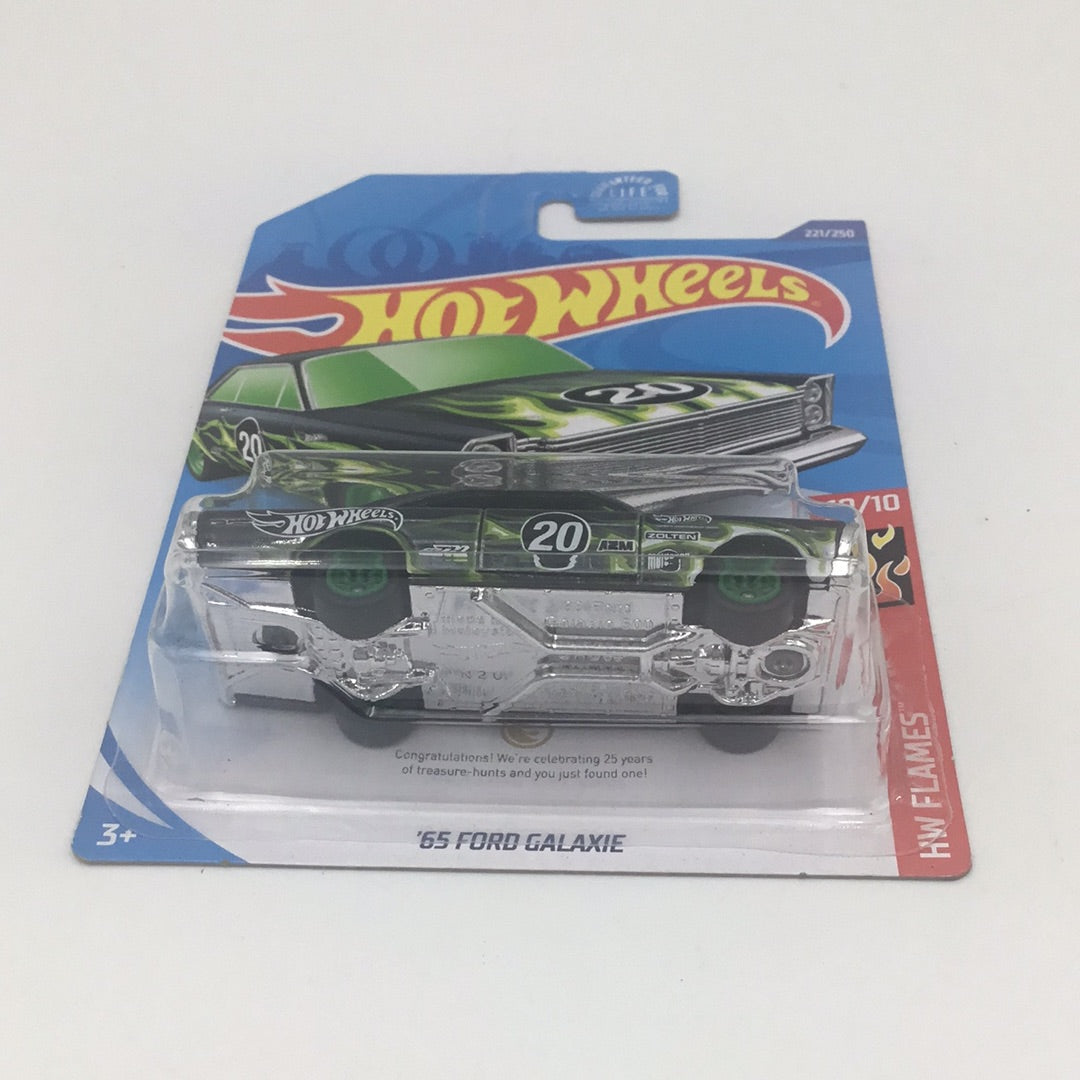 2020 hot wheels super treasure hunt #221 65 Ford Galaxy W/ Protector