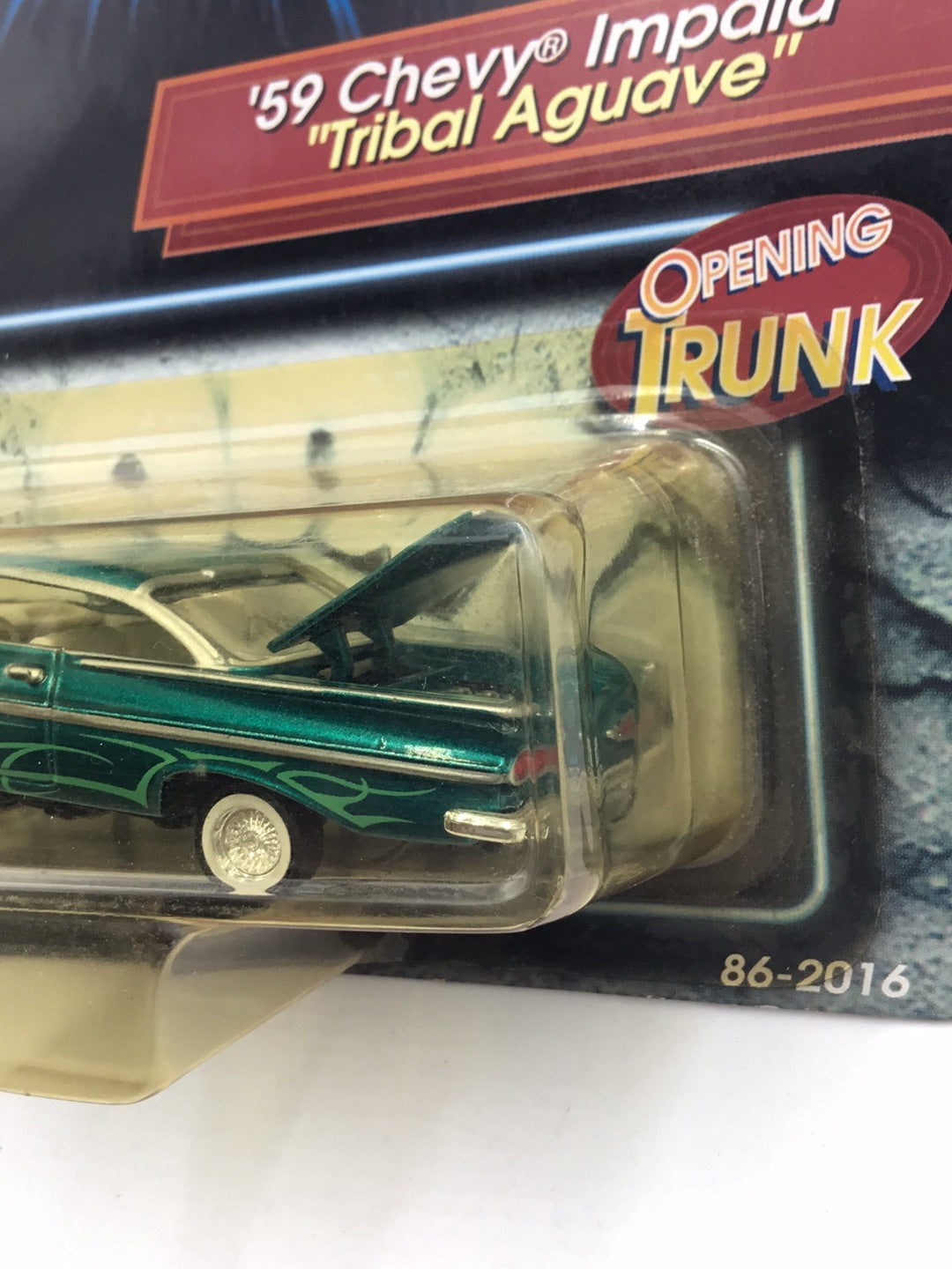 Revell Lowriders 1959 Chevy Impala Tribal Aguave