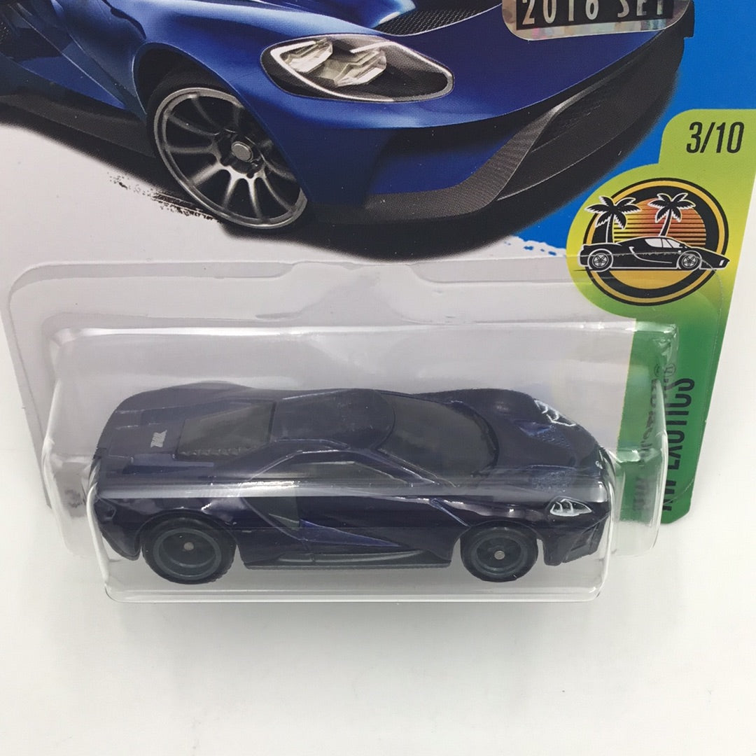 2016 hot wheels super treasure hunt #73 17 Ford GT factory sealed sticker W/Protector