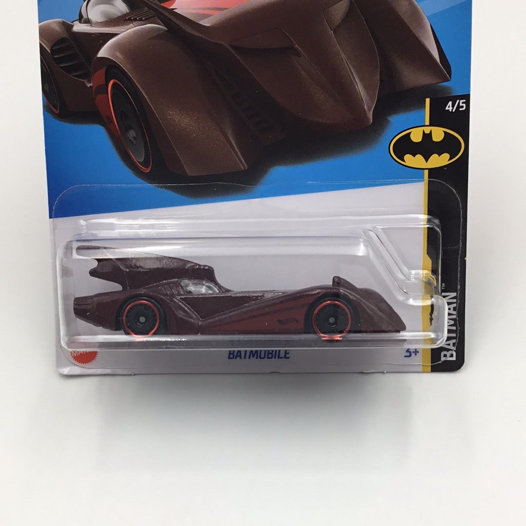 2023 hot wheels H case #137 Batmobile NN5