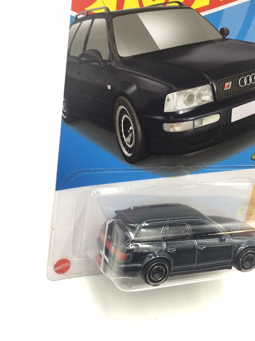 2022 hot wheels super treasure hunt 94 Audi Avant RS2 W/ Protector