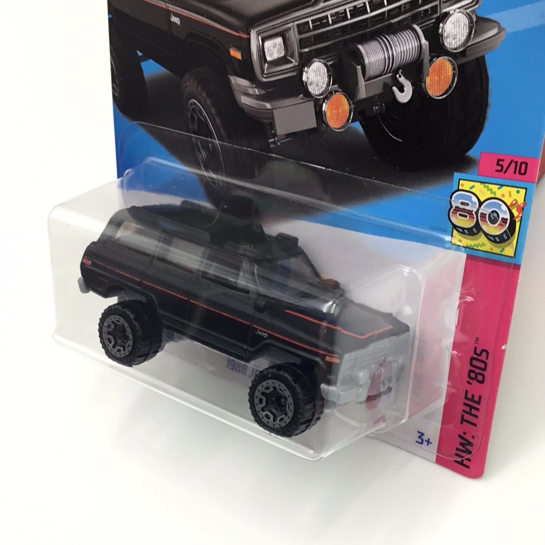 2023 hot wheels H case #52 1988 Jeep Wagoneer 44A