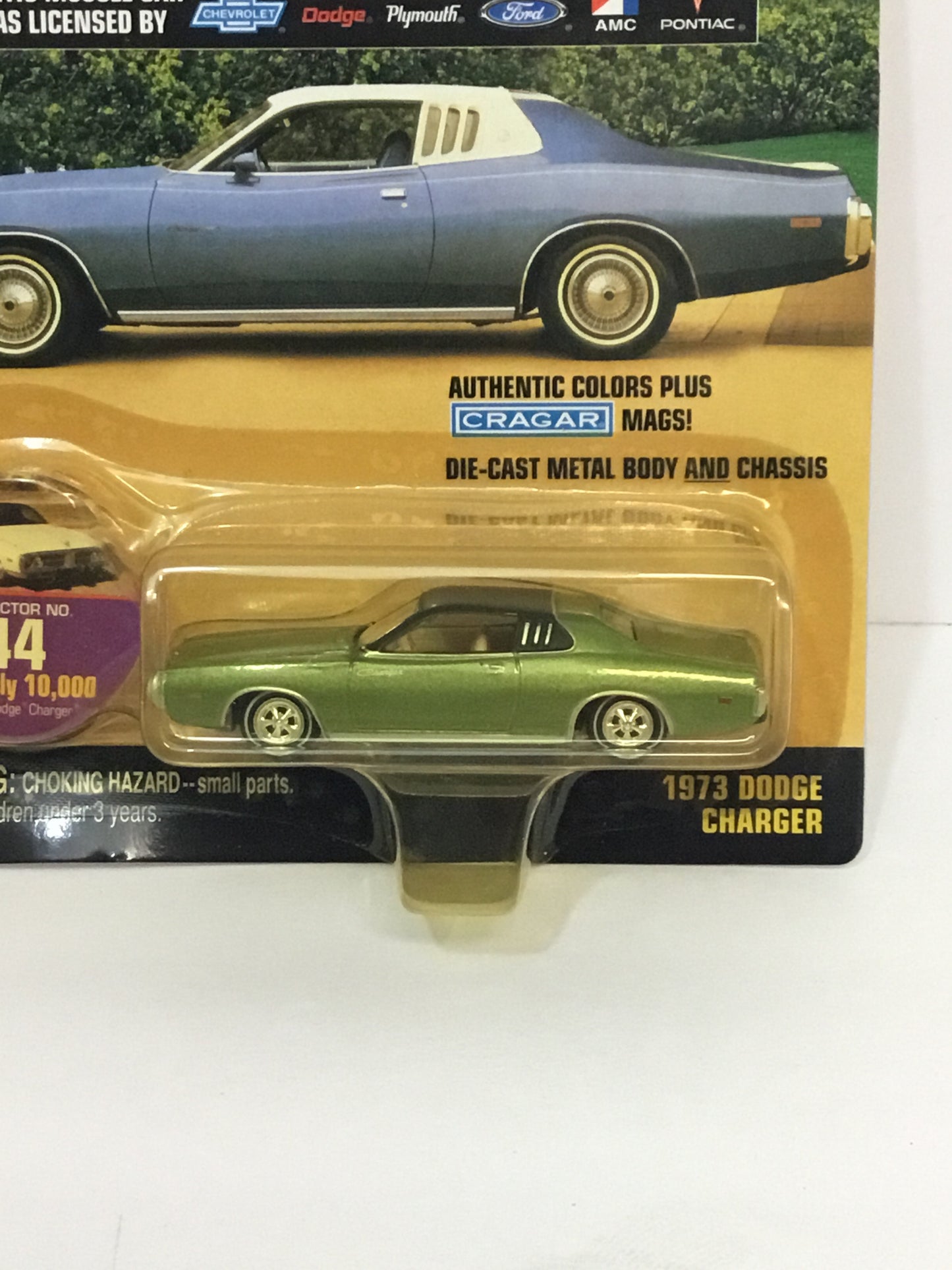 Johnny Lightning Muscle cars USA 1973 Dodge Charger. VHTF green (6B3)