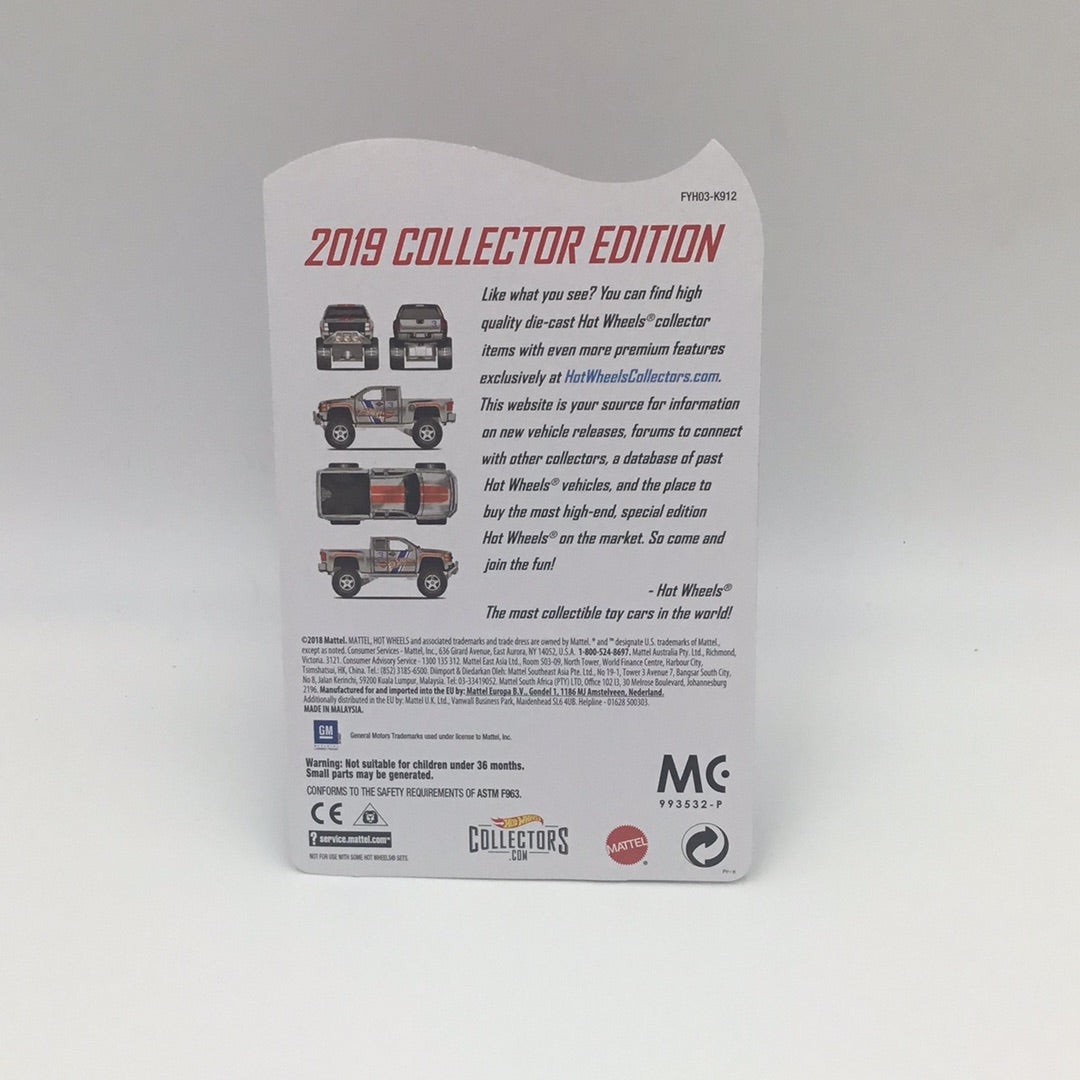 2019 Hot wheels  collectors edition Chevy Silverado Off Road mail in Zamac edition Real Riders