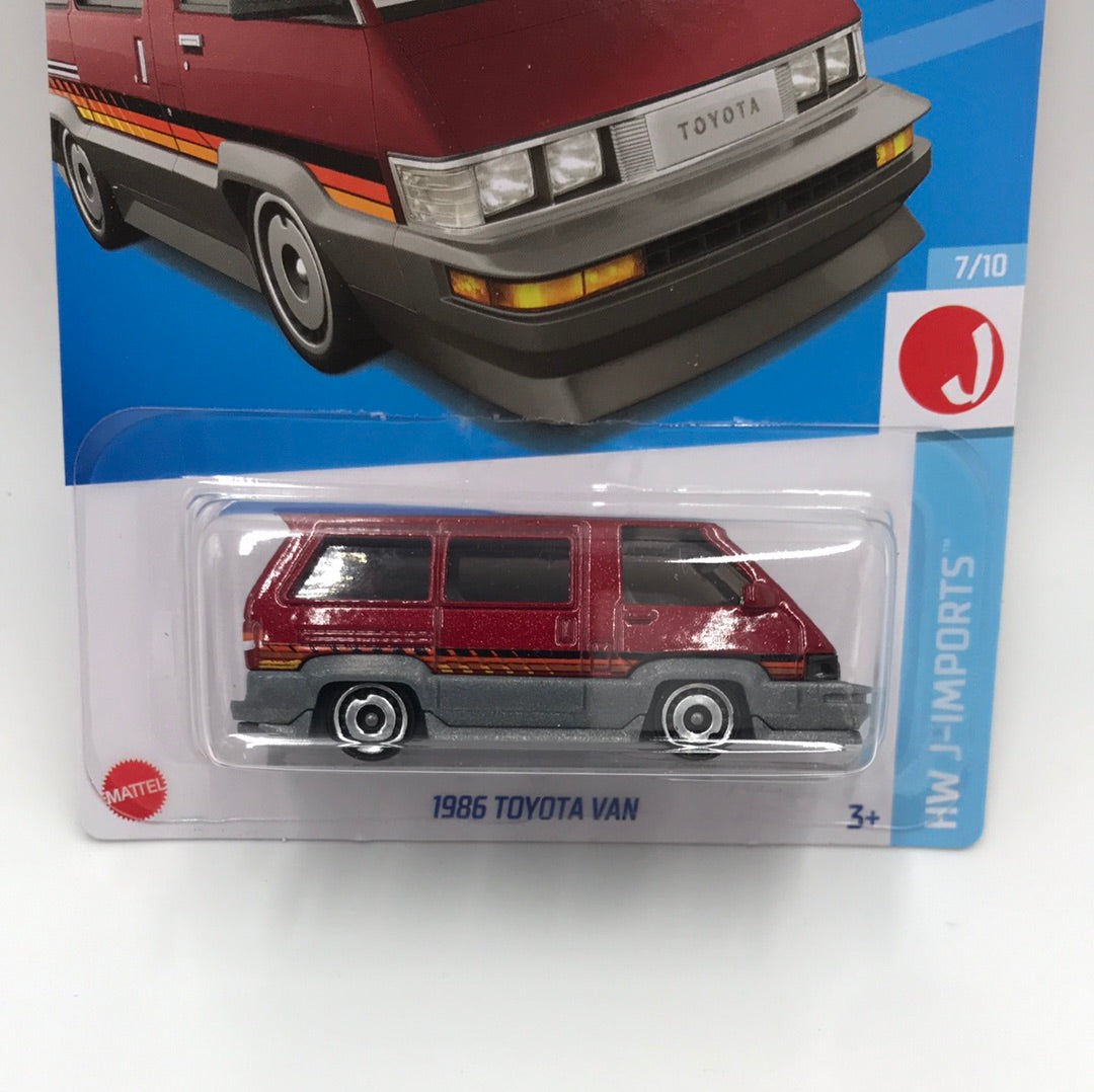 2022 hot wheels J case #173 1986 Toyota Van OO1