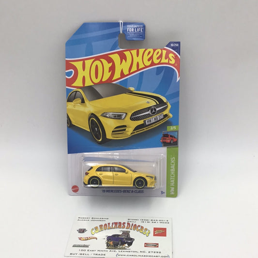 2022 hot wheels #18 19 Mercedes Benz A-Class yellow 90F