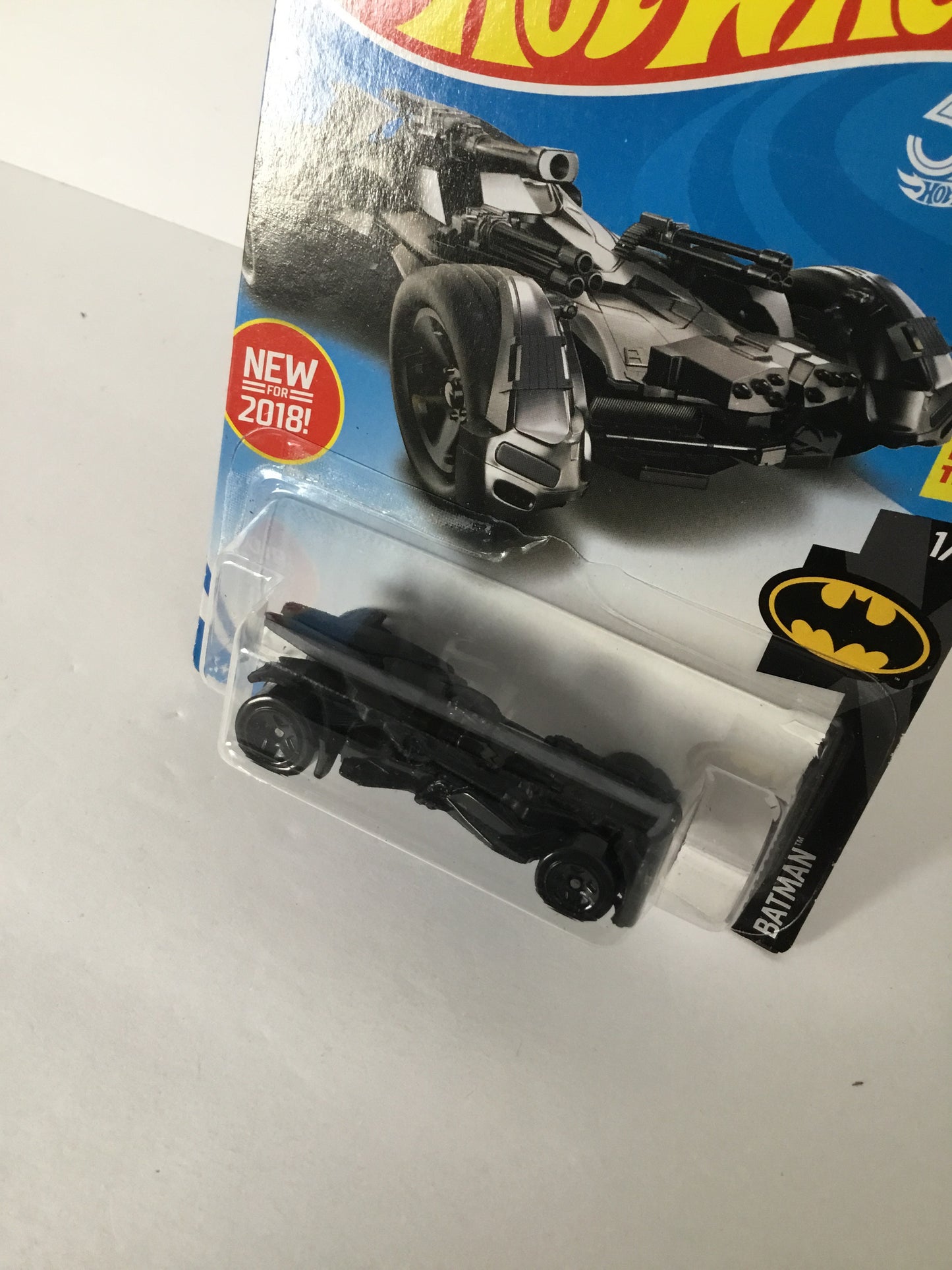 2018 Hot Wheels #1 justice league Batmobile flat black 117D