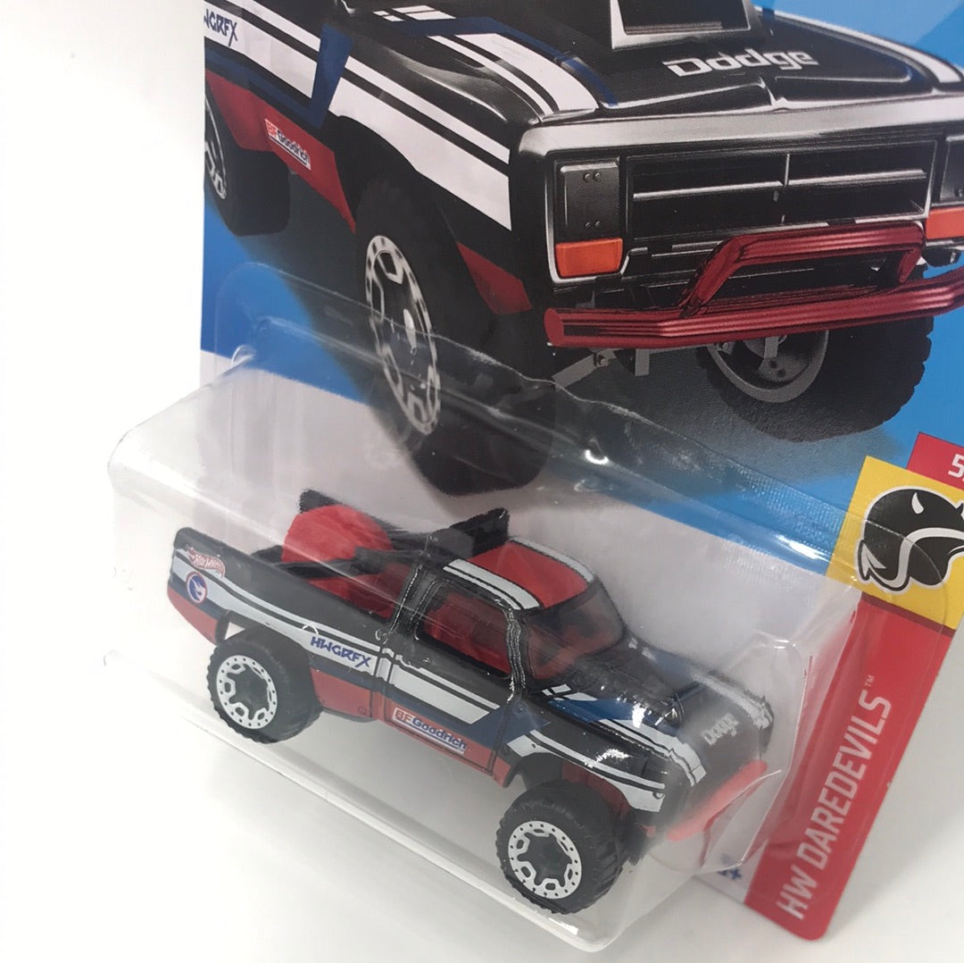 2022 hot wheels K case treasure hunt #186 87 Dodge D100 274H