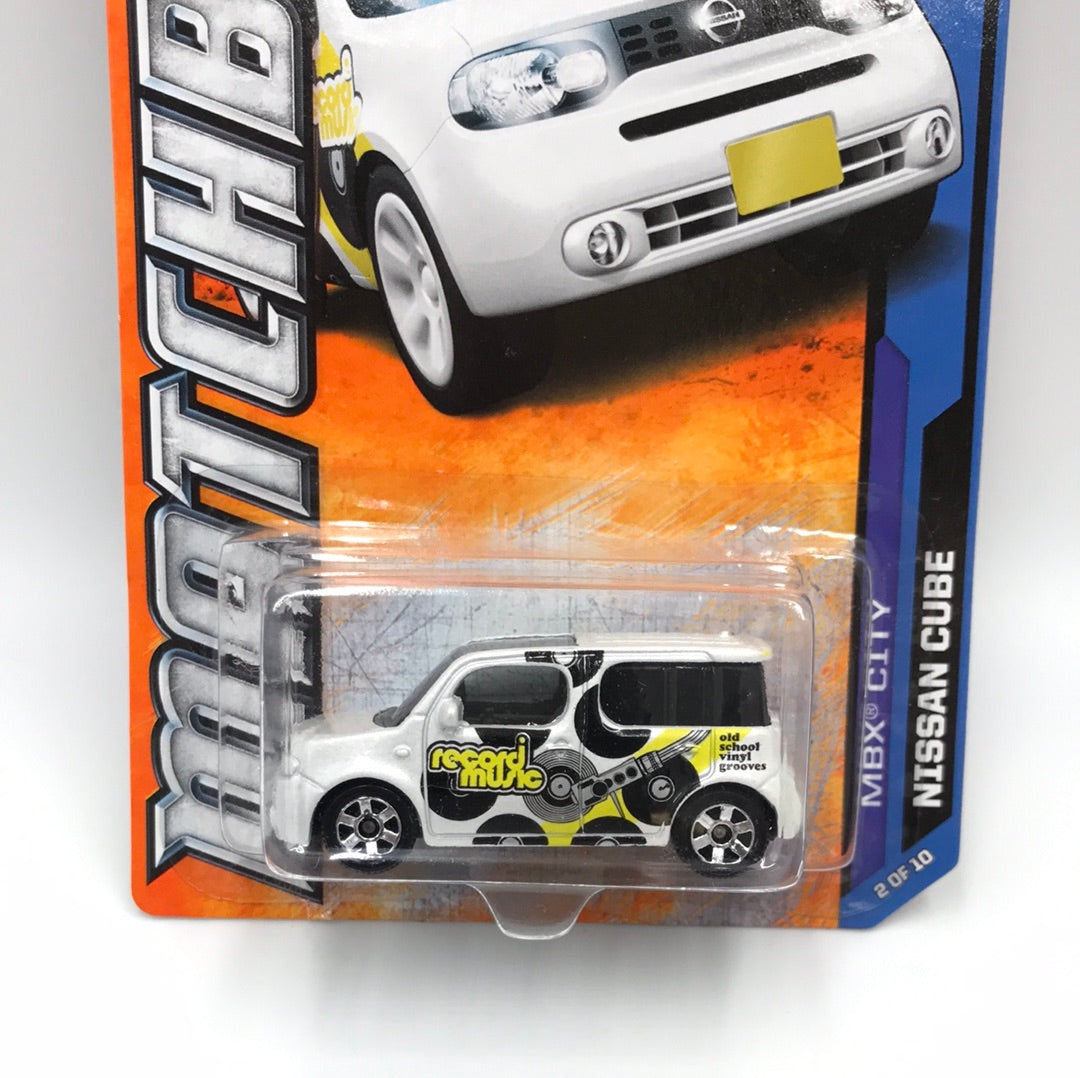 2012 matchbox MBX City #22 Nissan Cube TT1