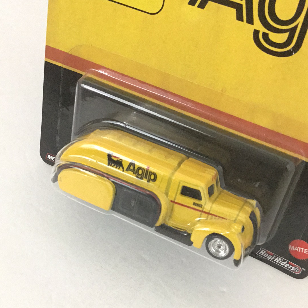 HOT WHEELS POP CULTURE FUEL Agip 38 Dodge Airflow W/REAL RIDERS