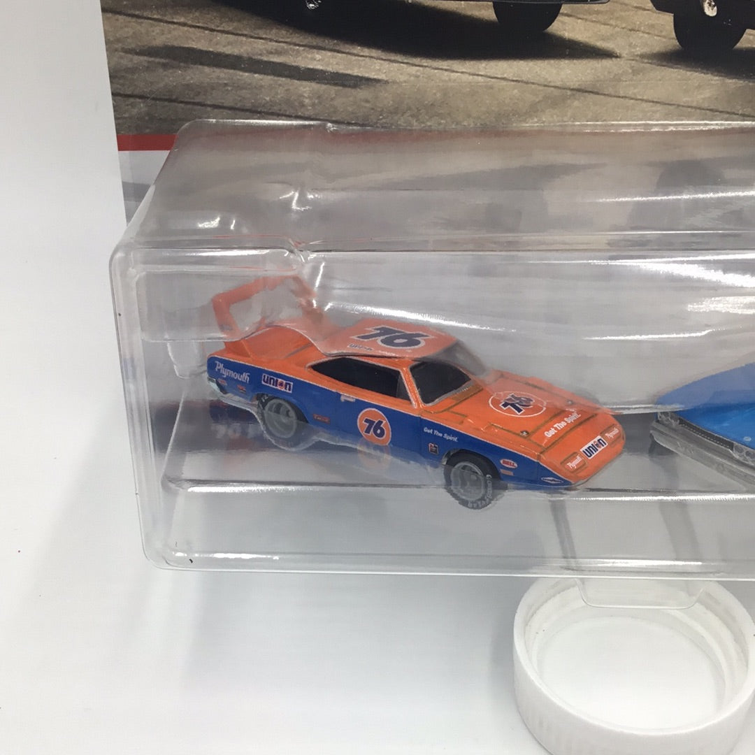 Hot wheels car culture team 2 pack target exclusive 70 Plymouth Superbird & 70 Roadrunner 282E