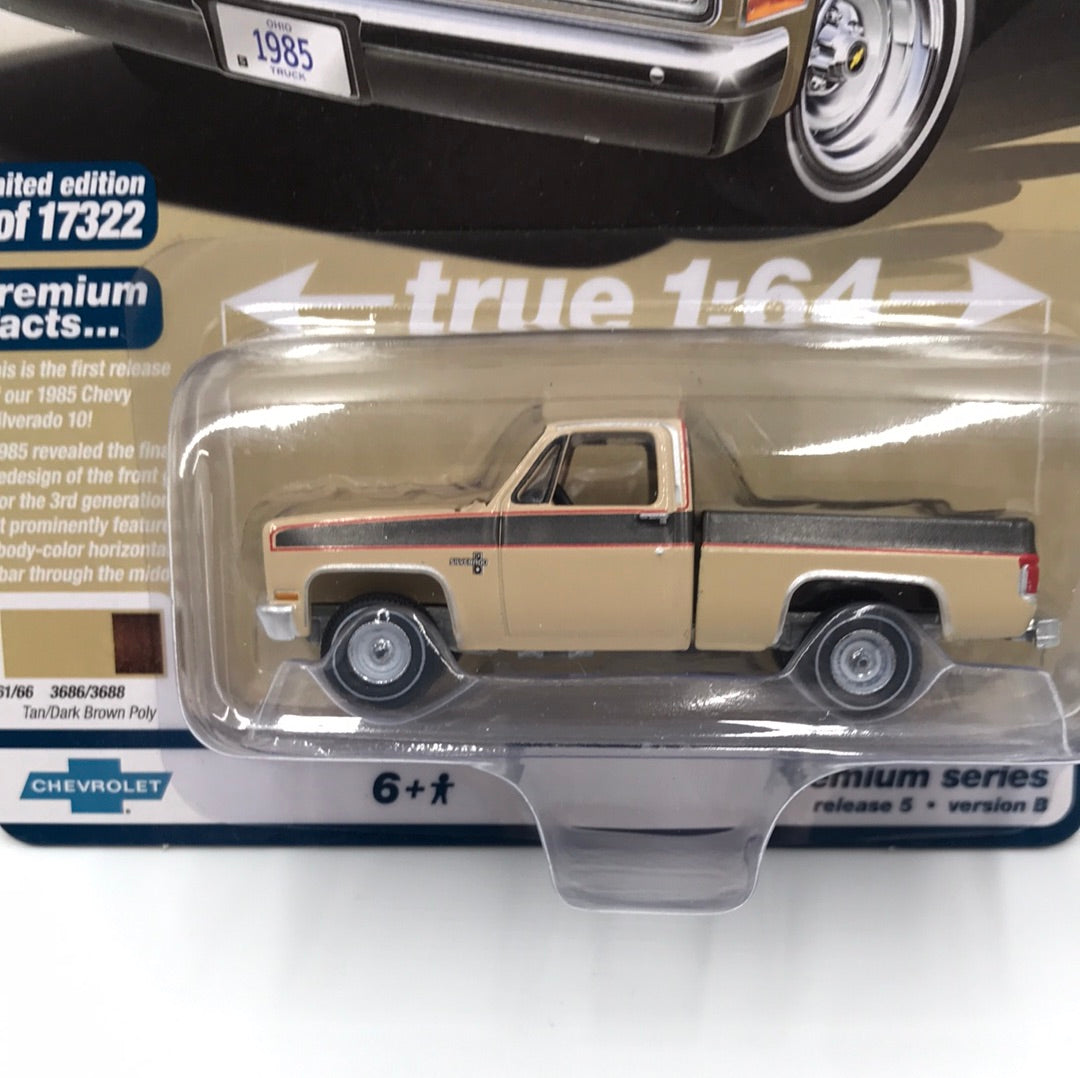 Auto world Muscle Trucks 1985 Chevy Silverado 10 Fleetside