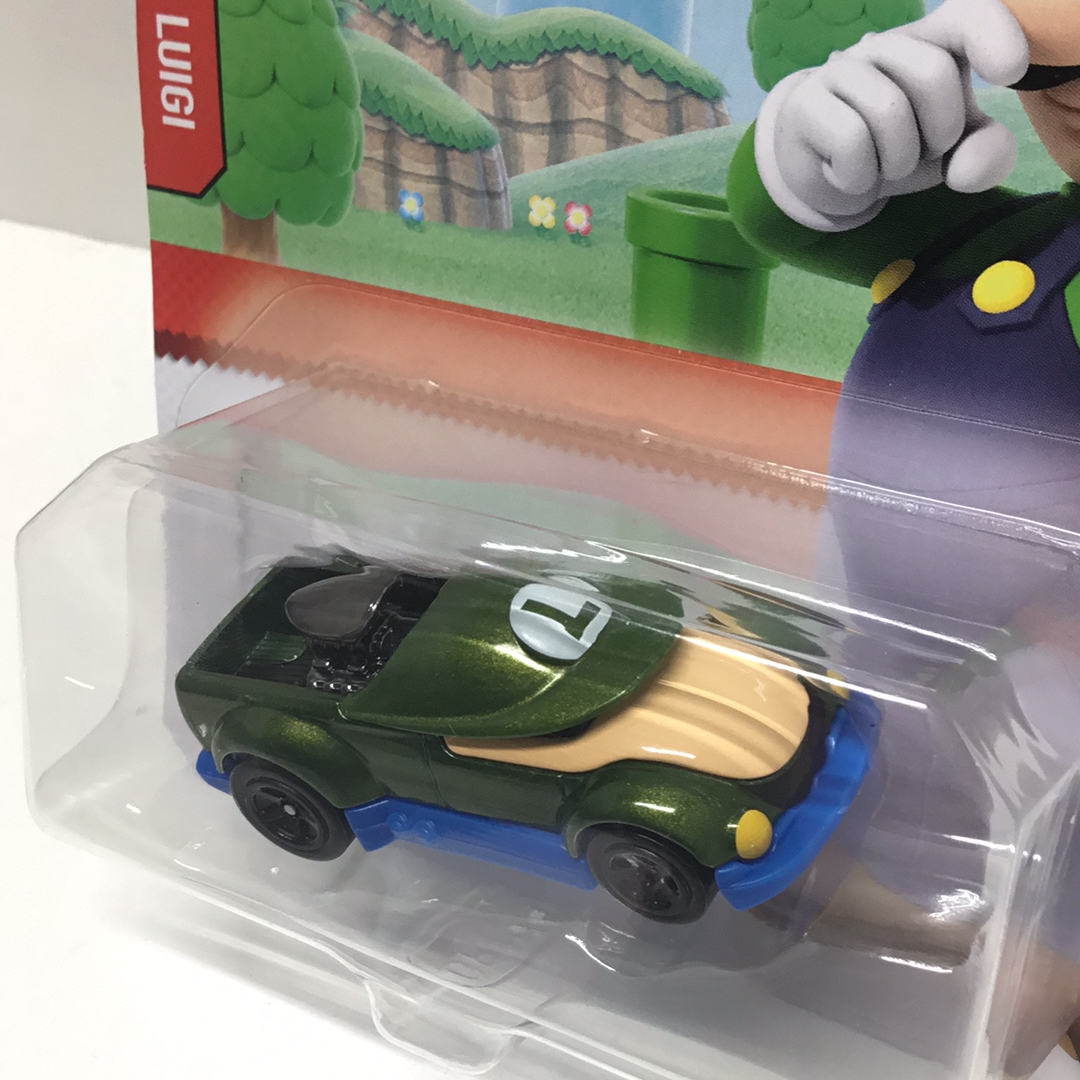 2021 Hot Wheels Super Mario gaming character cars Luigi  110C