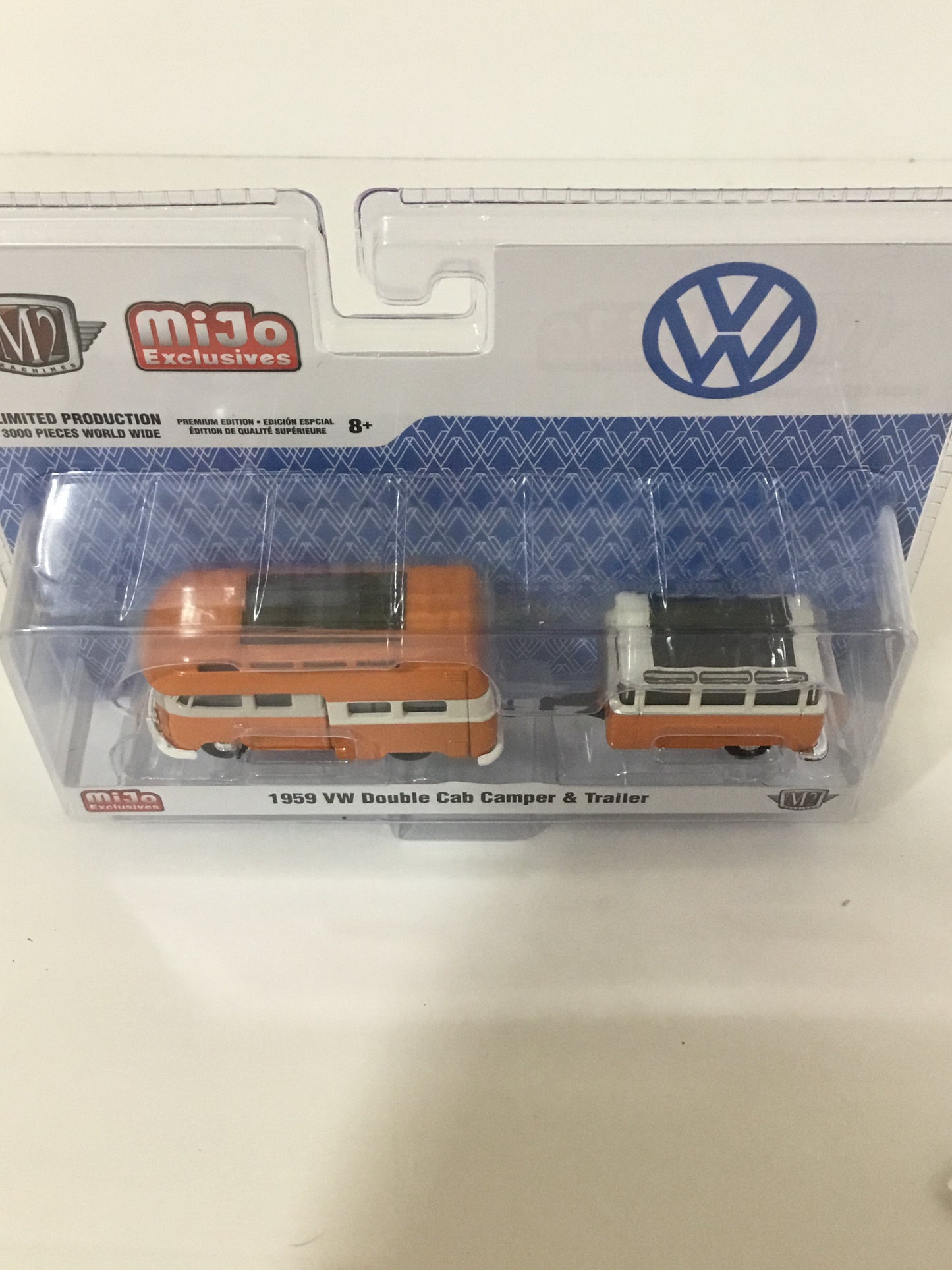 M2 Machines MiJo exclusive 1959 VW double cab camper & trailer (7M1)