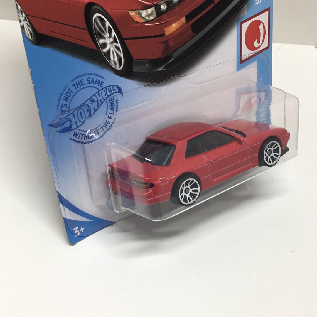 2021 hot wheels  #213 Nissan Silvia S13 red 82A
