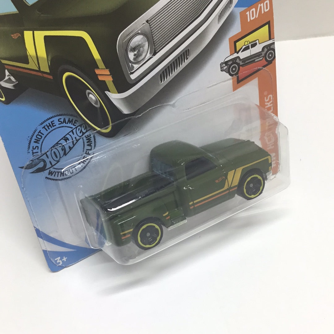 2020 hot wheels #202 69 Chevy Pickup W4