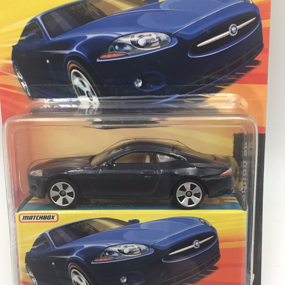 Matchbox Superfast #37 Jaguar XK limited to 15,500 Q5